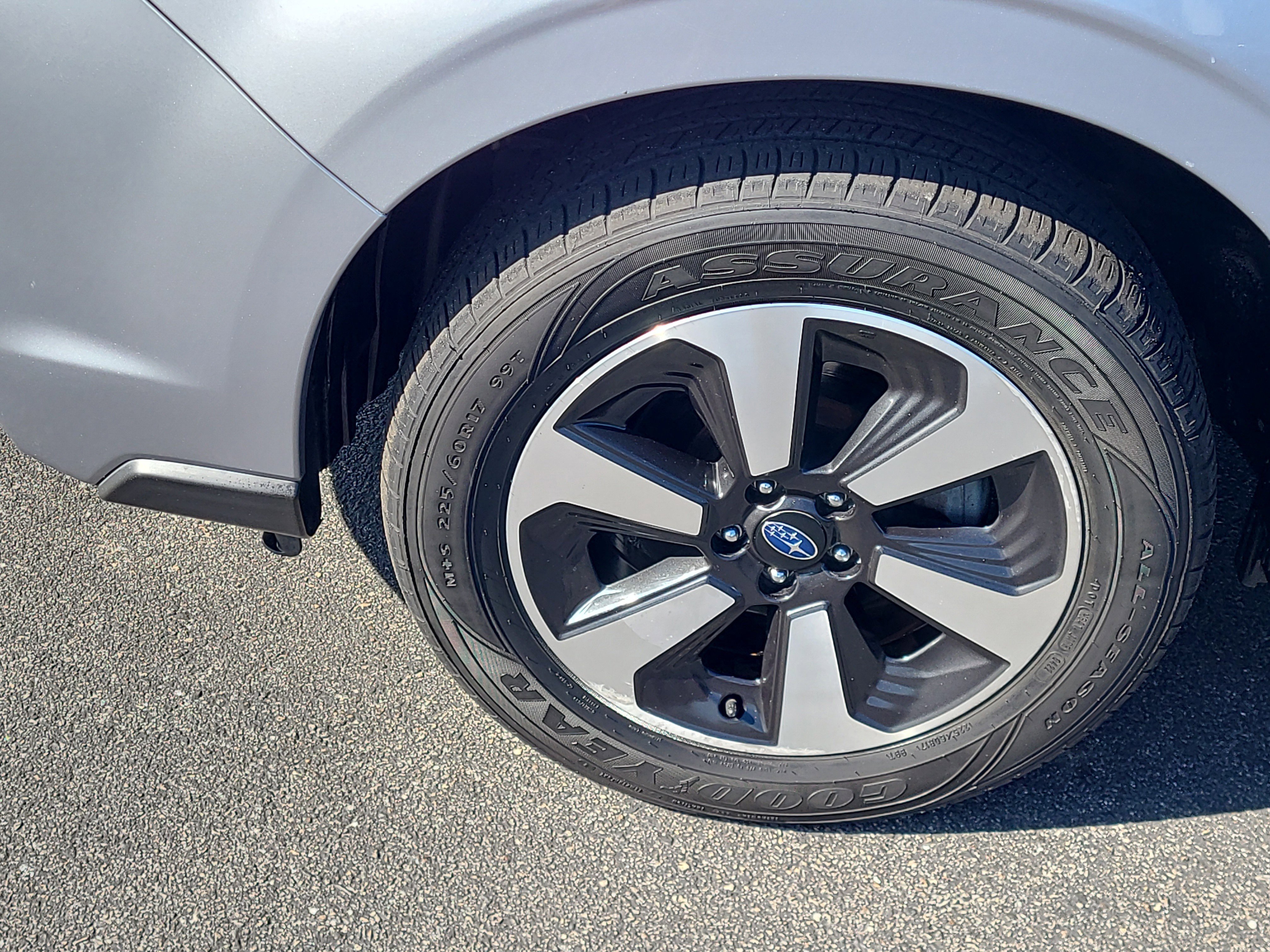 Used 2017 Subaru Forester 2.5i Premium w/ All-Weather Package image 26