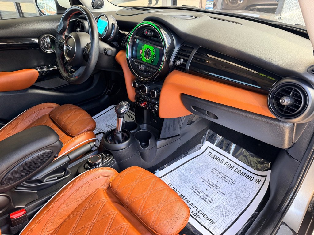 Used 2019 MINI Cooper S image 24