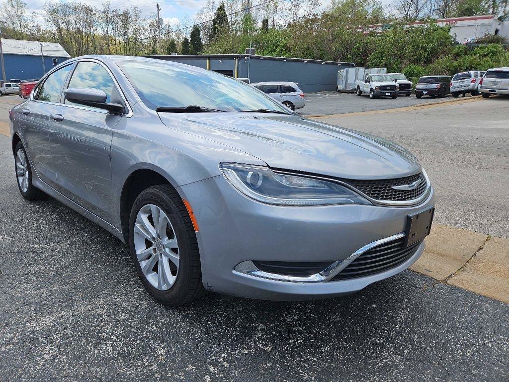 Used 2015 Chrysler 200 Limited w/ Convenience Group FWD image 6