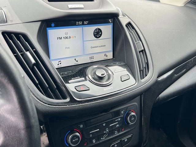 Used 2017 Ford Escape Titanium image 19