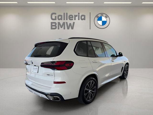 Used 2024 BMW X5 xDrive40i w/ M Sport Package AWD/4WD image 7