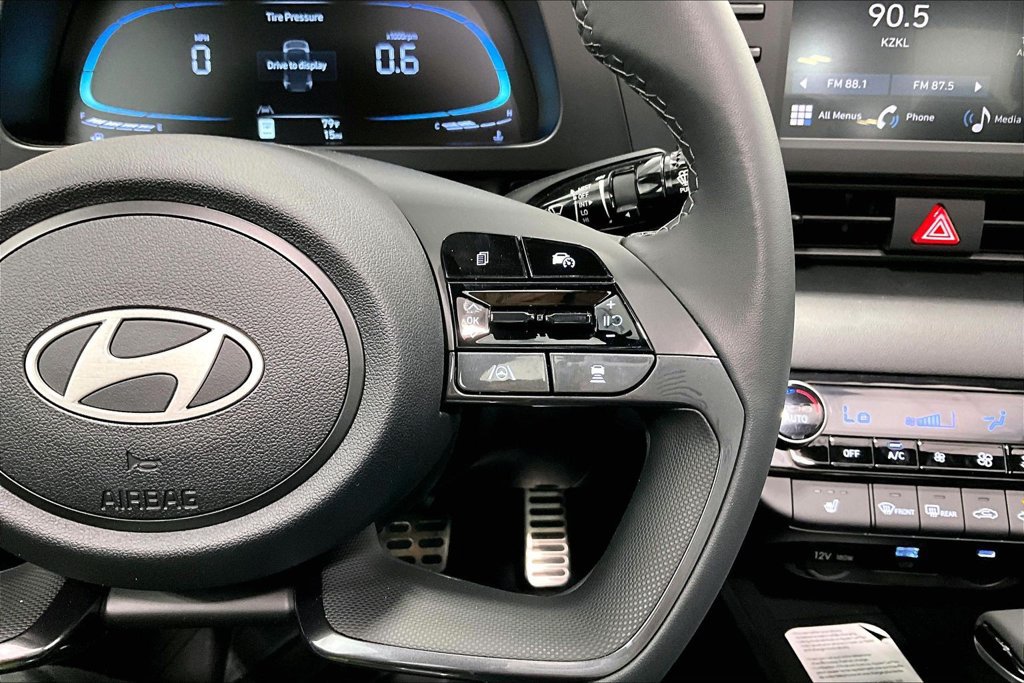 New 2026 Hyundai Elantra SEL Sport FWD image 13