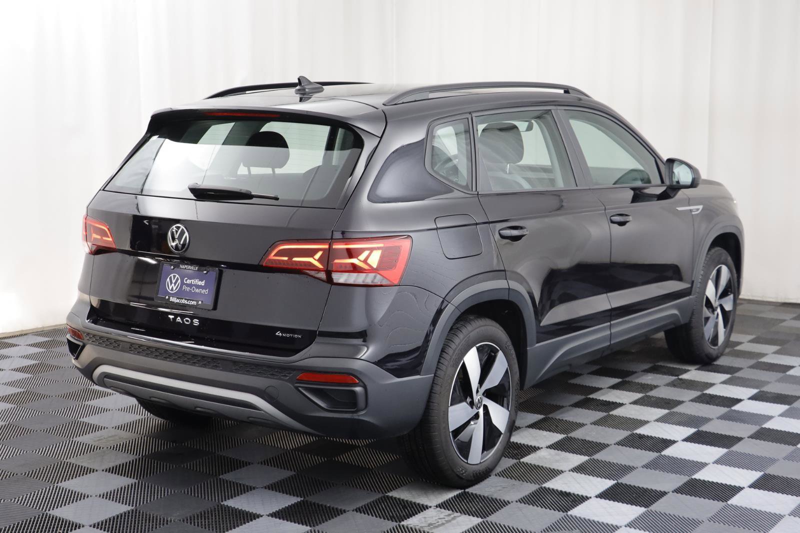 Certified 2024 Volkswagen Taos S image 18