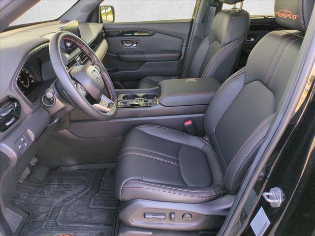 Certified 2025 Honda Pilot TrailSport image 16