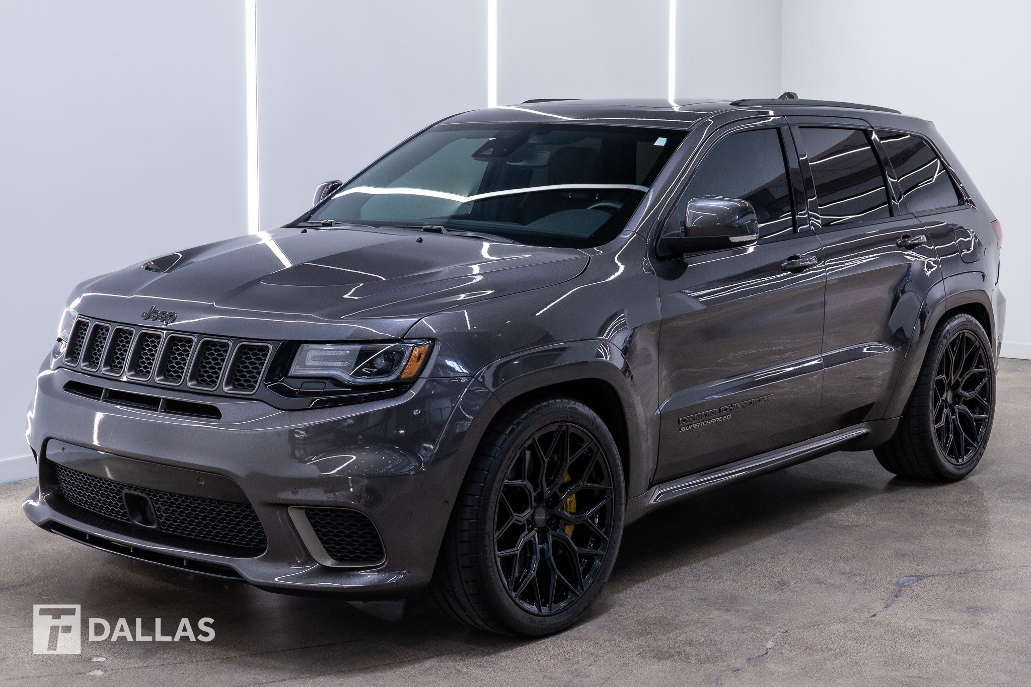 Used 2021 Jeep Grand Cherokee Trackhawk AWD/4WD image 6