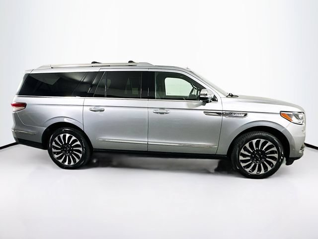 Certified 2024 Lincoln Navigator L Black Label AWD/4WD image 11