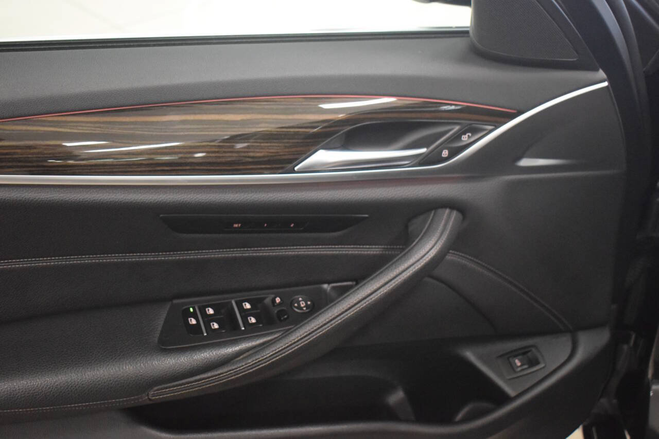 Used 2018 BMW 540i RWD image 36