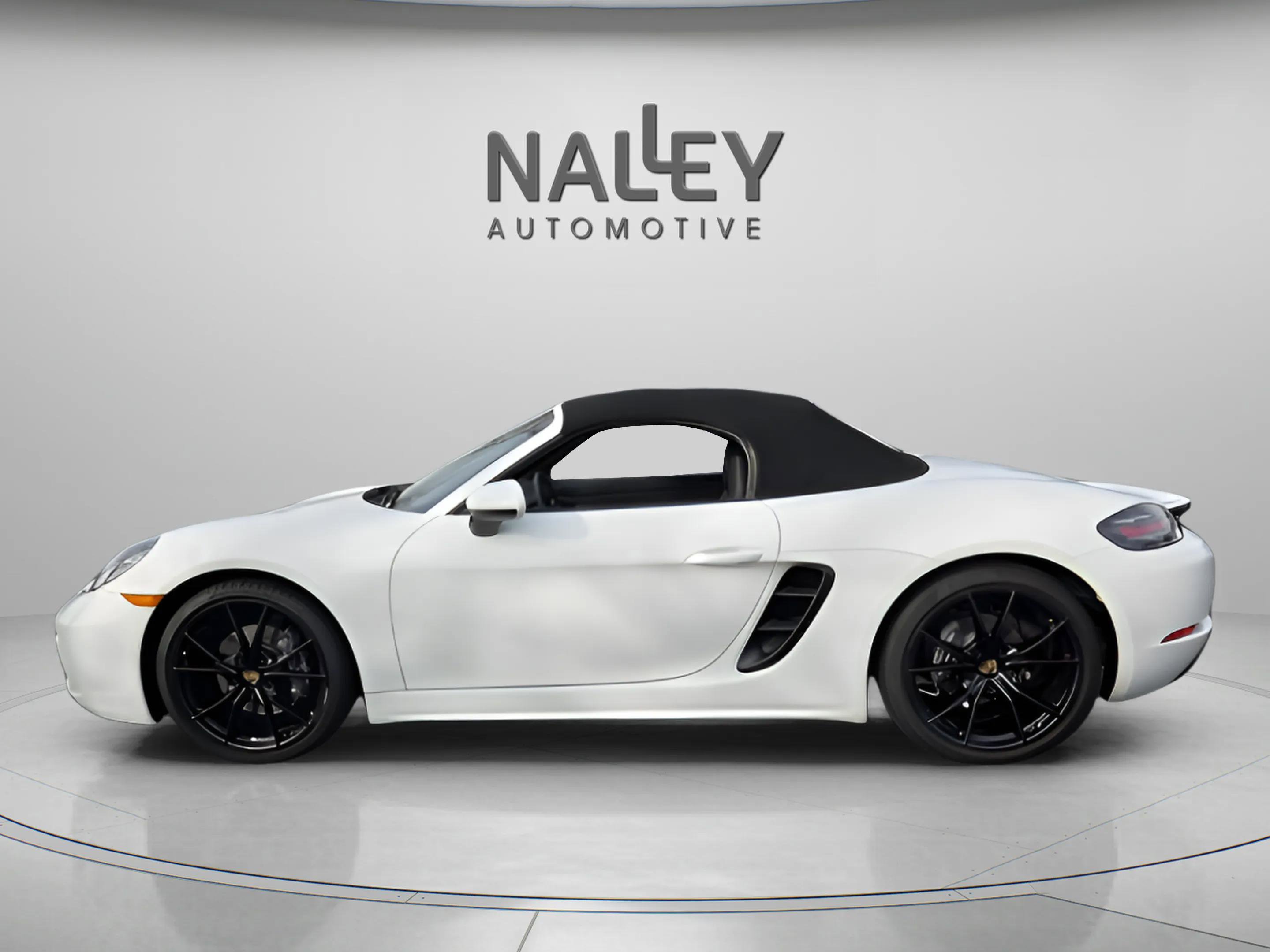 Used 2021 Porsche 718 Boxster image 5
