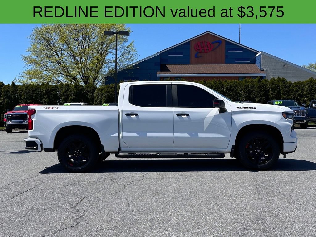 Used 2024 Chevrolet Silverado 1500 RST w/ Redline Edition AWD/4WD image 3