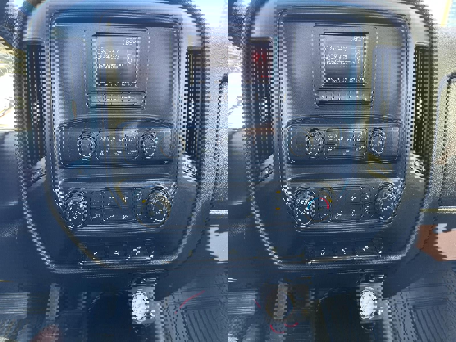 Used 2016 GMC Sierra 2500 4x4 Regular Cab image 18