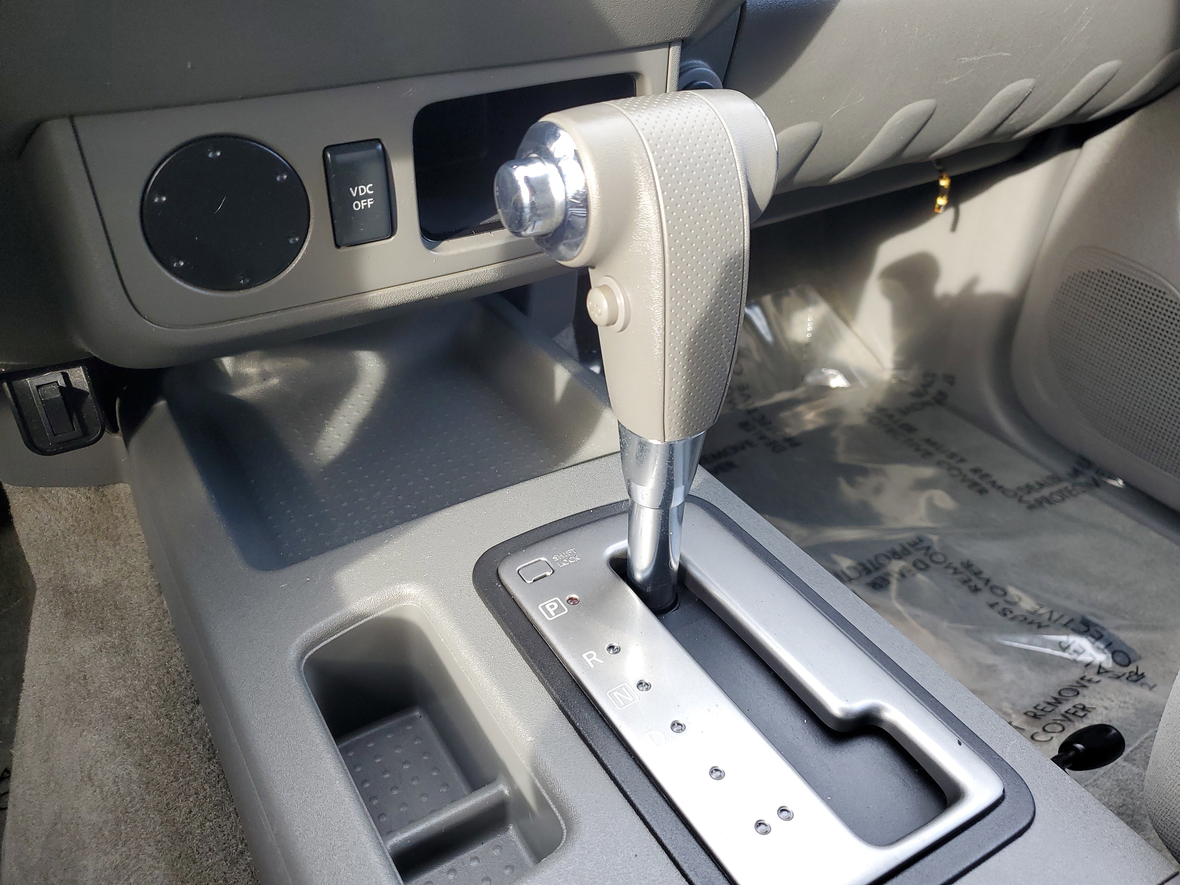 Used 2011 Nissan Frontier SV image 23