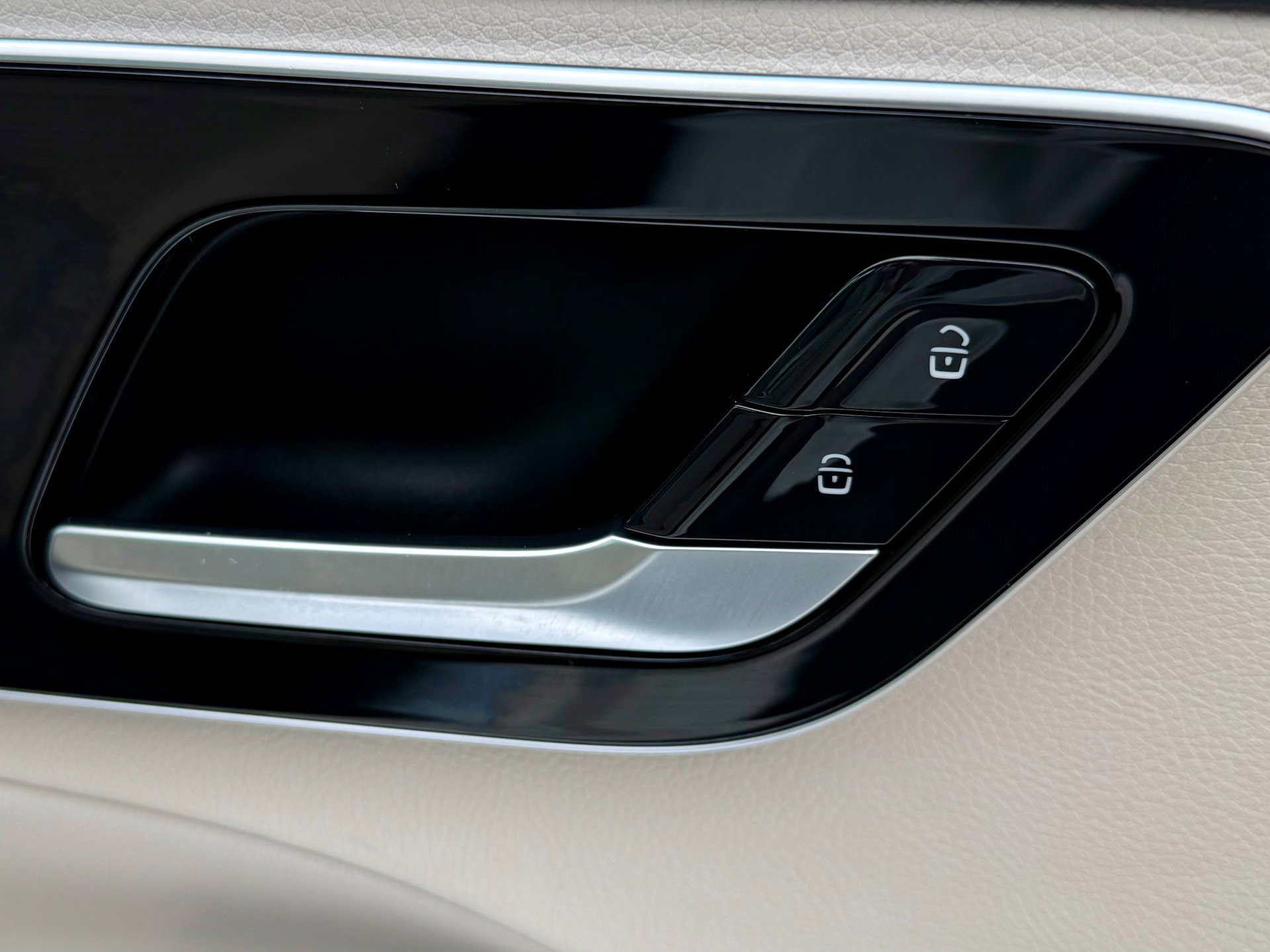 Used 2024 Mercedes-Benz C 300 Sedan image 67