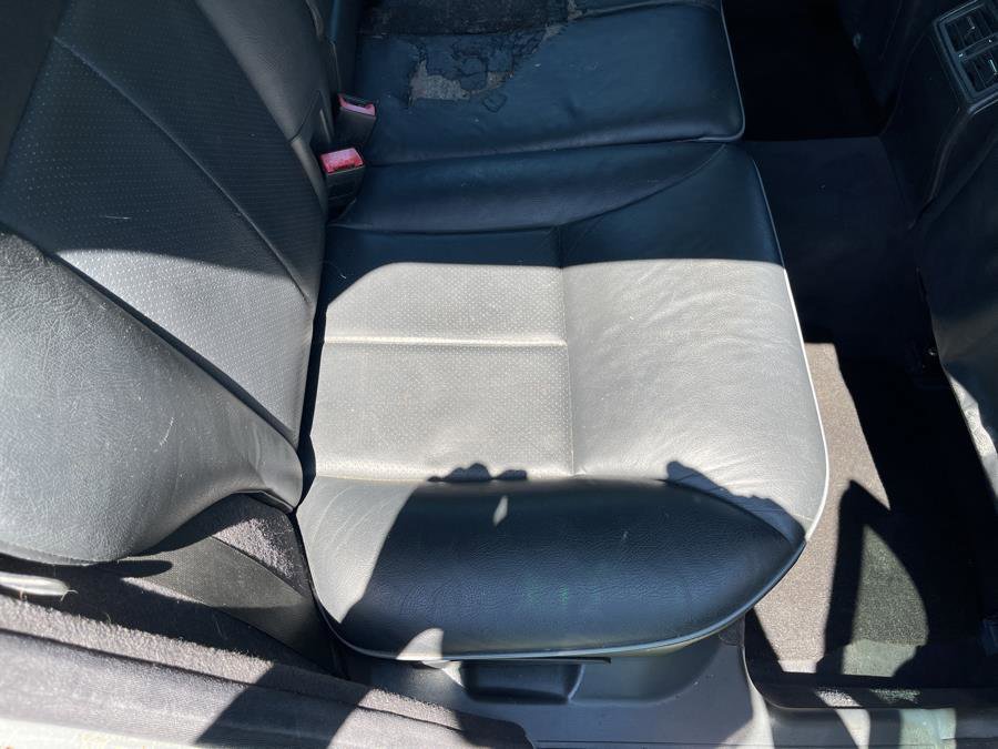 Used 2002 Mercedes-Benz E 320 4MATIC Wagon image 35