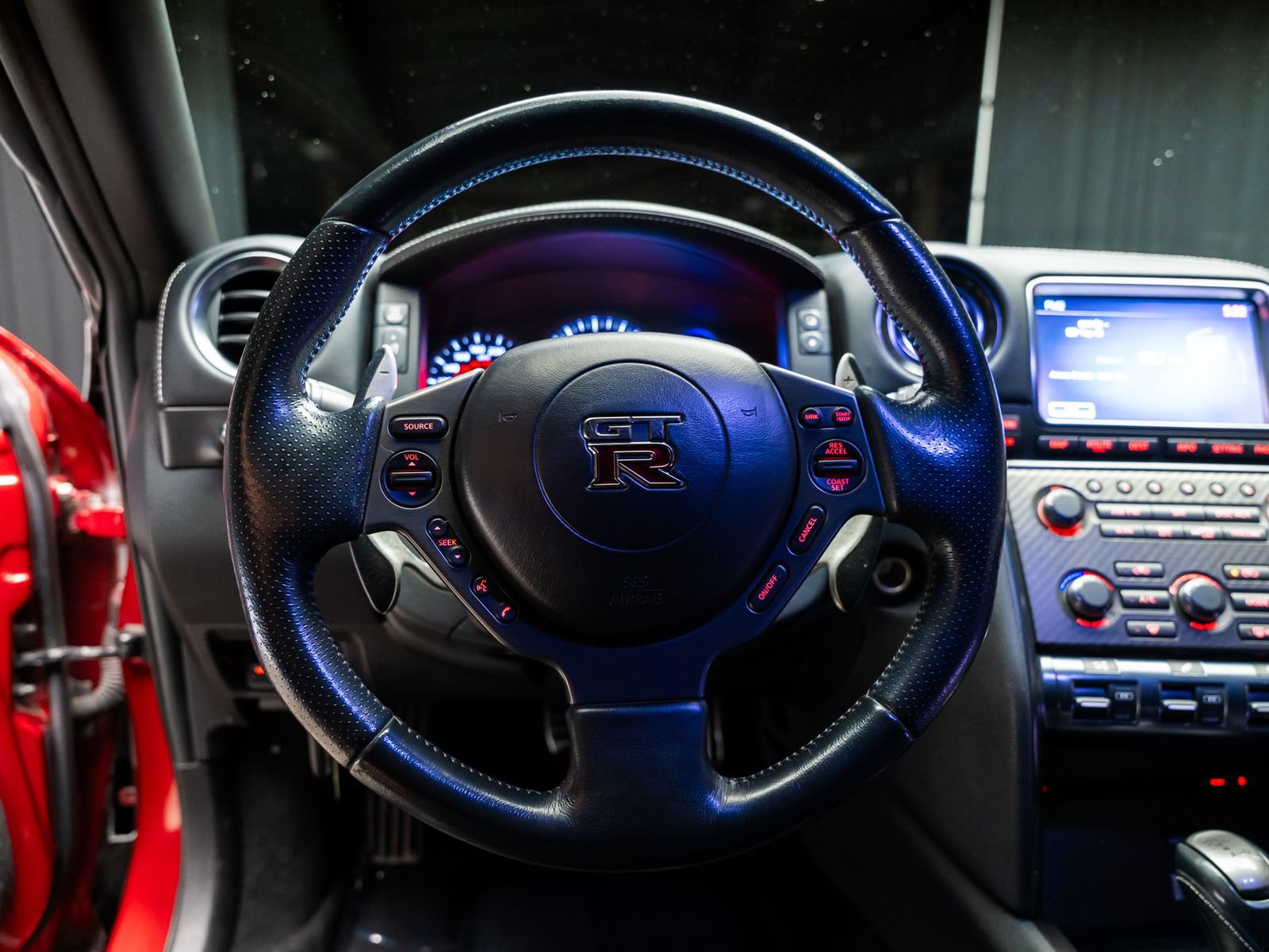 Used 2014 Nissan GT-R Premium AWD/4WD image 53