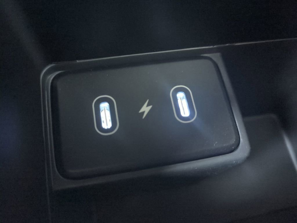 New 2026 Hyundai Kona SEL Premium image 16