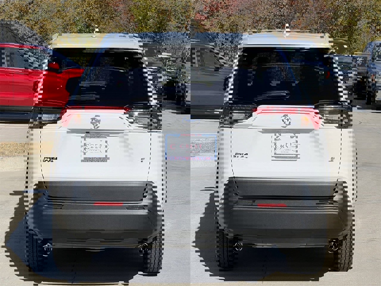 Used 2022 Toyota RAV4 LE image 5