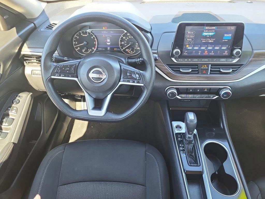 Used 2024 Nissan Altima 2.5 SV image 9