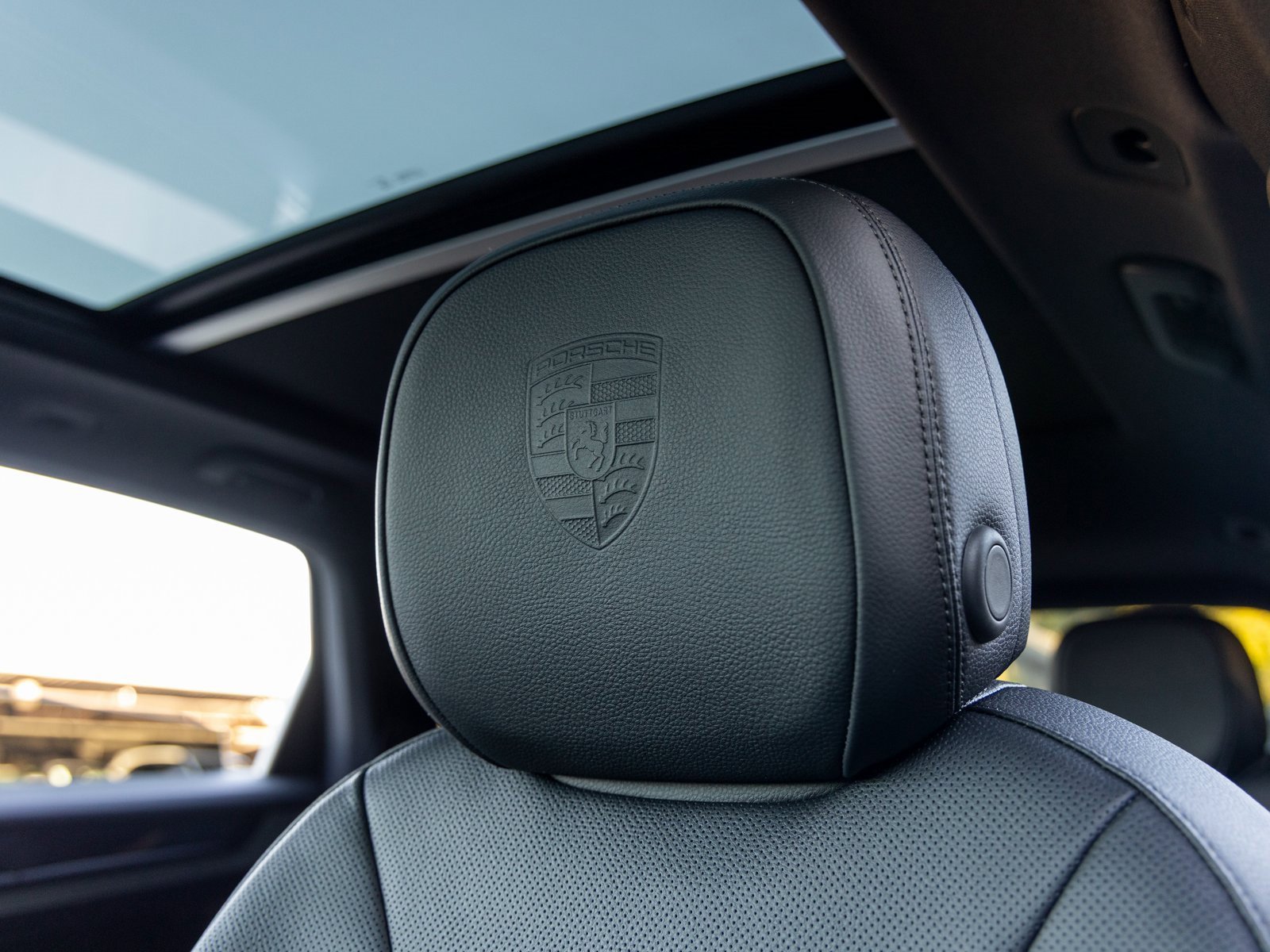 New 2026 Porsche Cayenne image 28