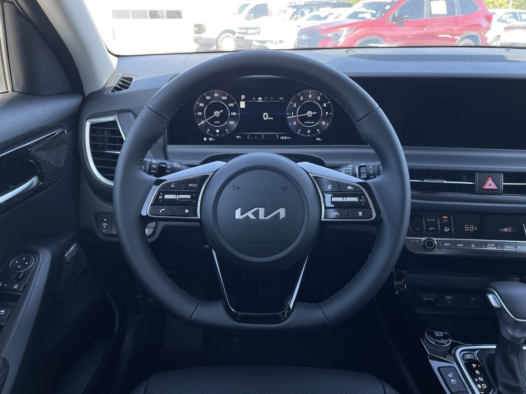 New 2026 Kia Seltos SX w/ SX Sunroof Package image 13