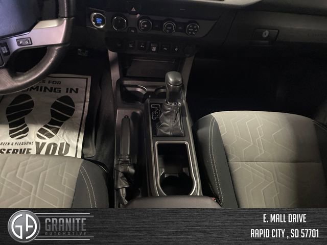 Used 2020 Toyota Tacoma TRD Sport w/ Technology Package image 19