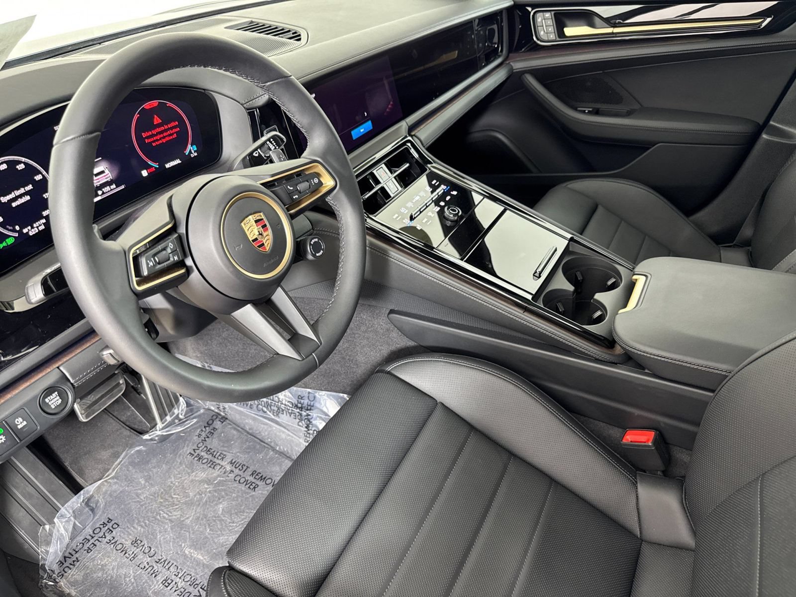 Certified 2025 Porsche Panamera RWD image 4