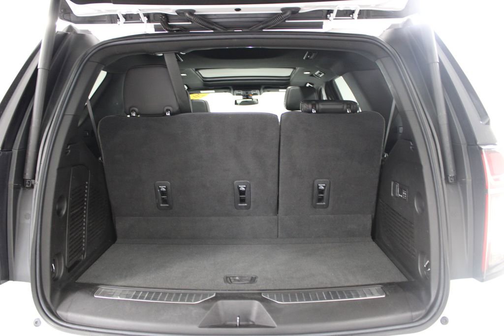 Used 2022 Chevrolet Tahoe RST w/ Luxury Package image 16