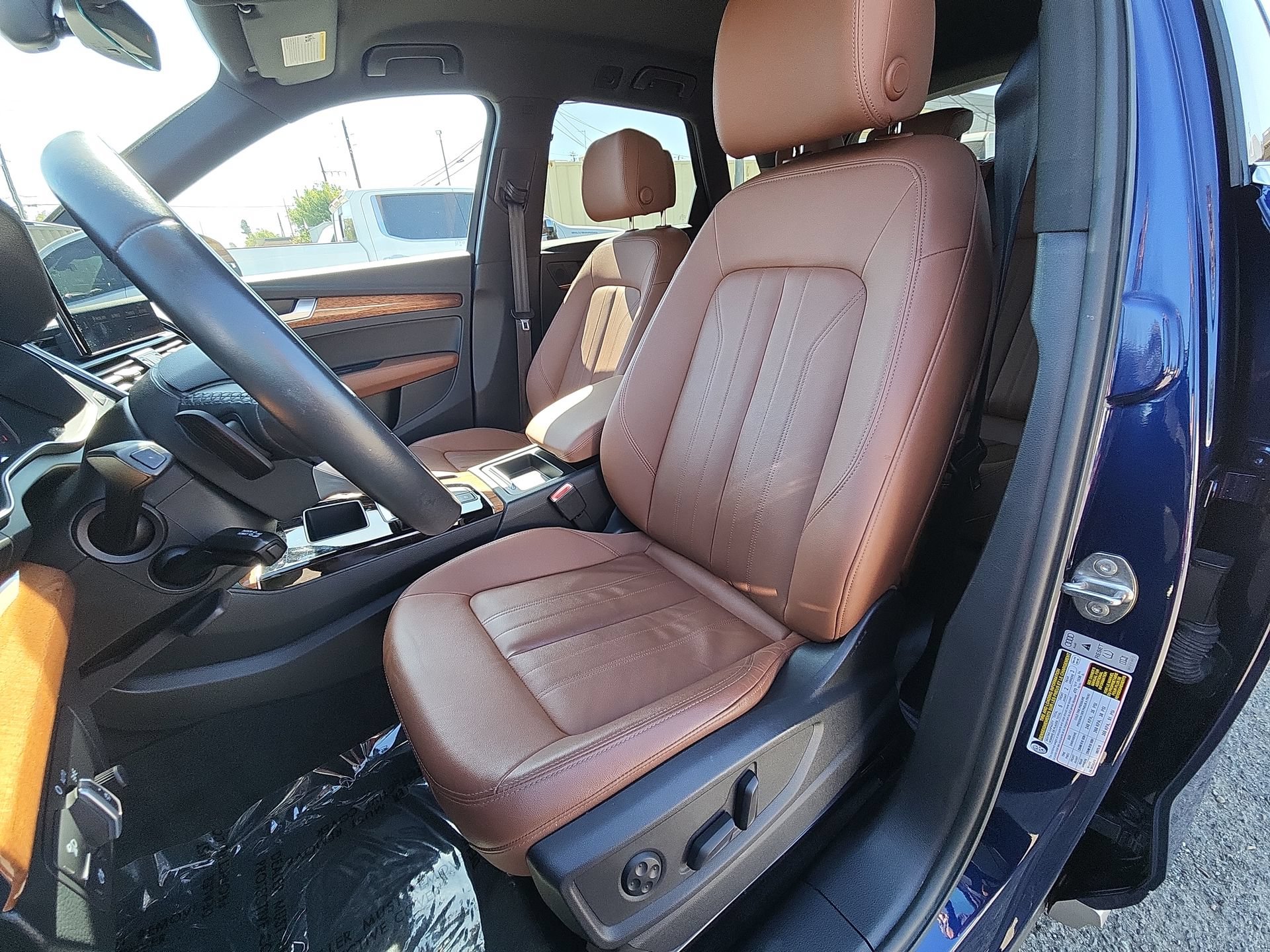 Used 2022 Audi Q5 2.0T Premium w/ Convenience Package AWD/4WD image 13