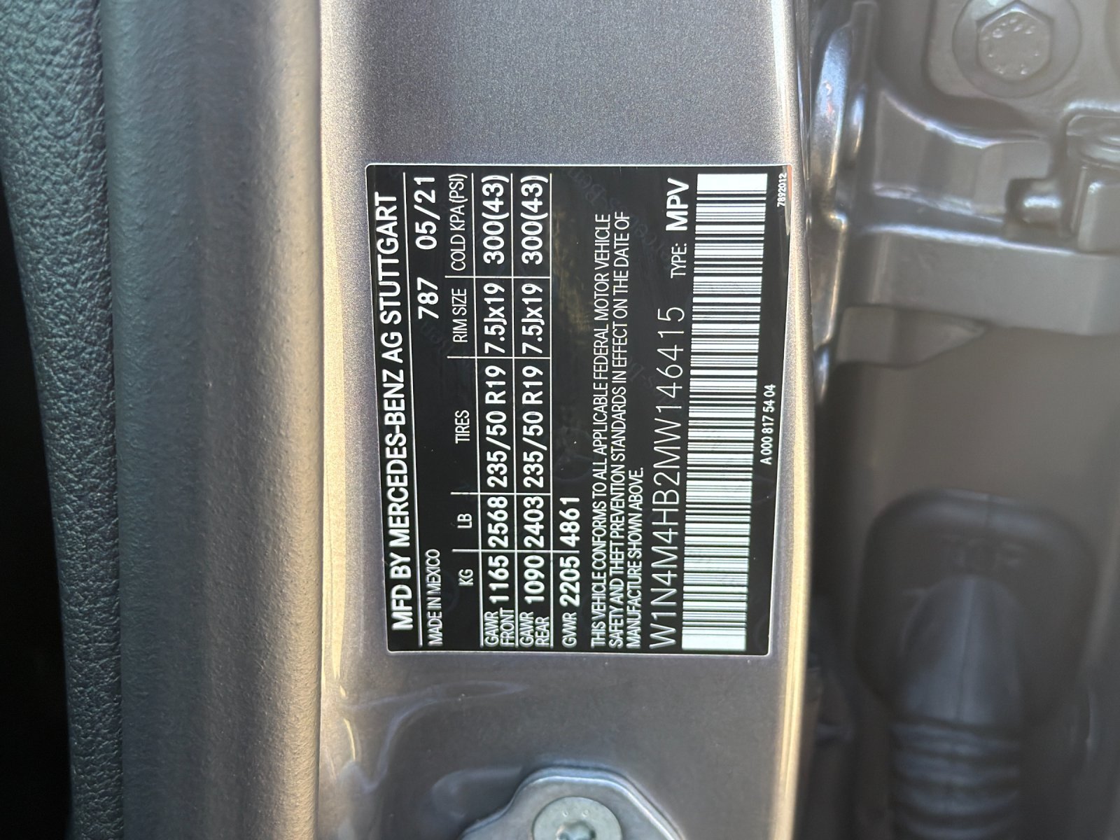 Used 2021 Mercedes-Benz GLB 250 4MATIC image 45