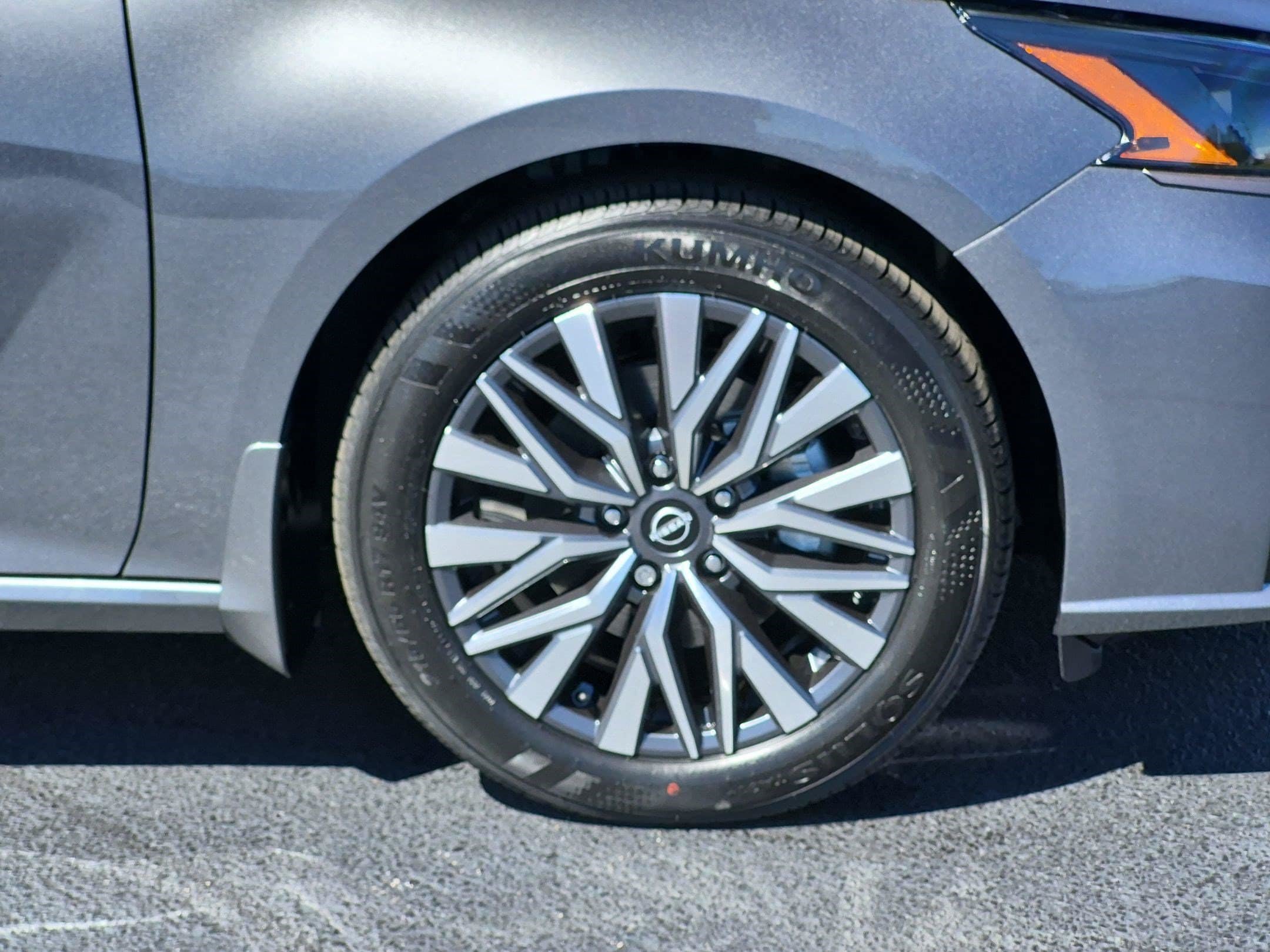 New 2026 Nissan Altima 2.5 SV FWD image 10
