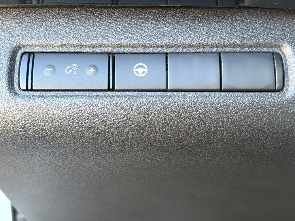 Certified 2024 Nissan Pathfinder SV image 12