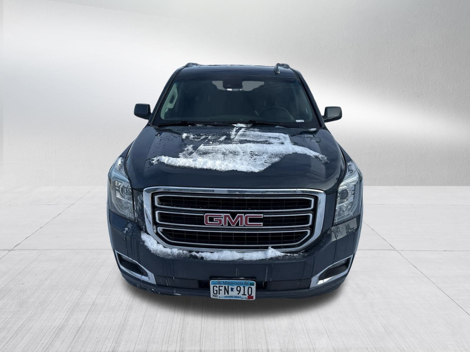 Used 2019 GMC Yukon XL SLT image 2