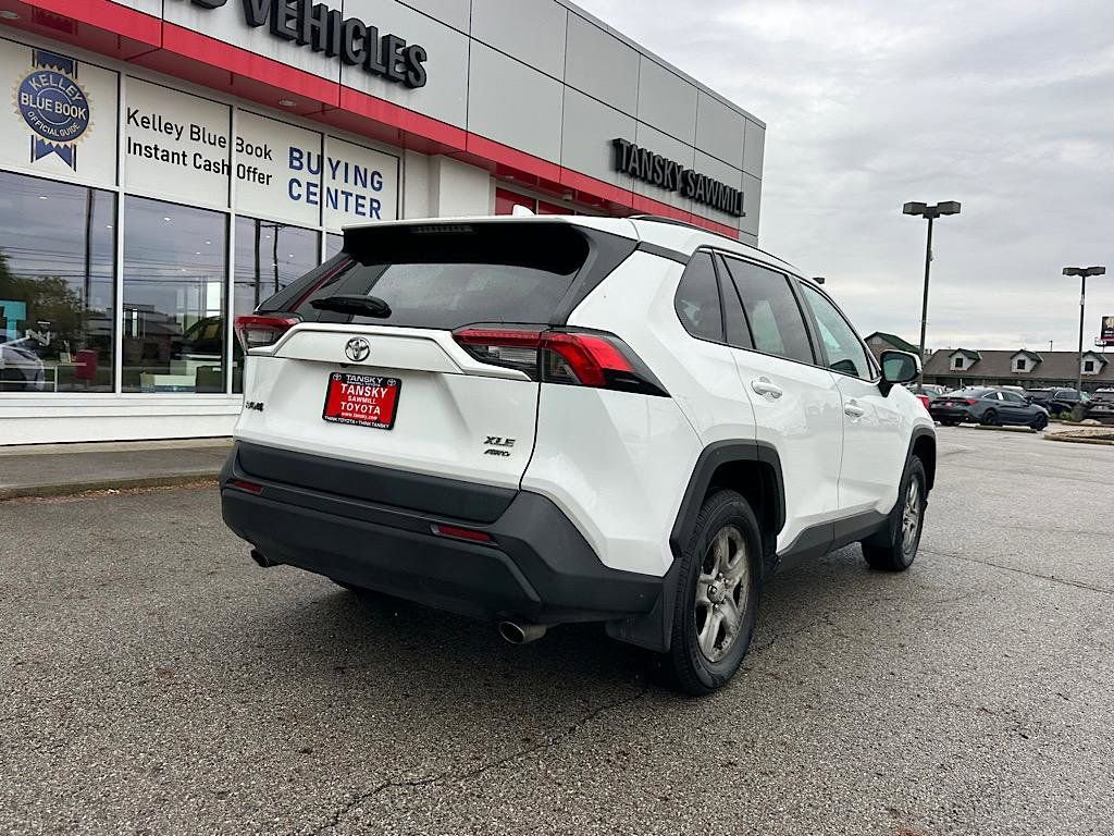 Certified 2022 Toyota RAV4 XLE w/ Convenience Package AWD/4WD image 5
