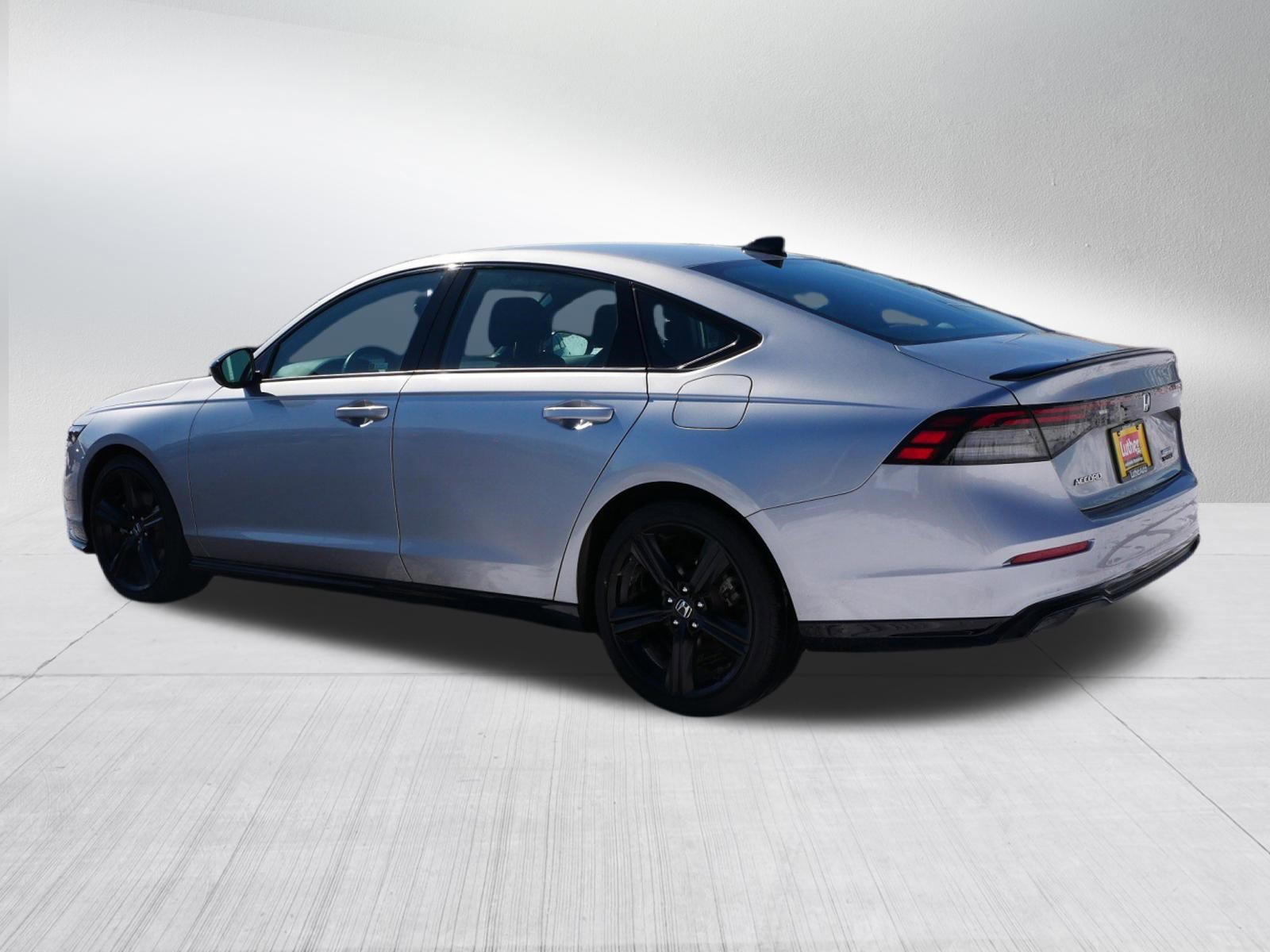 Used 2024 Honda Accord Sport image 5