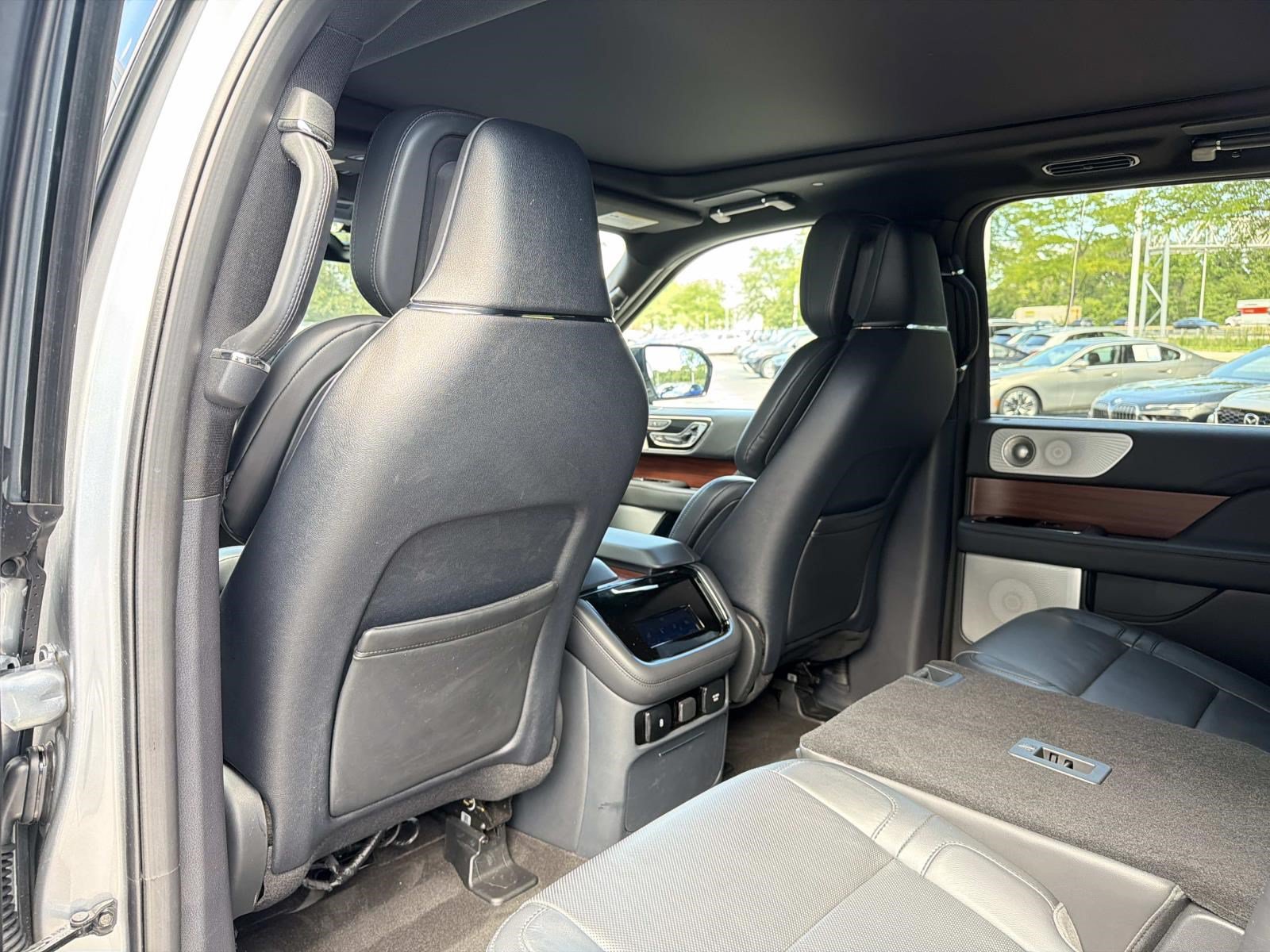 Used 2023 Lincoln Navigator Reserve AWD/4WD image 12
