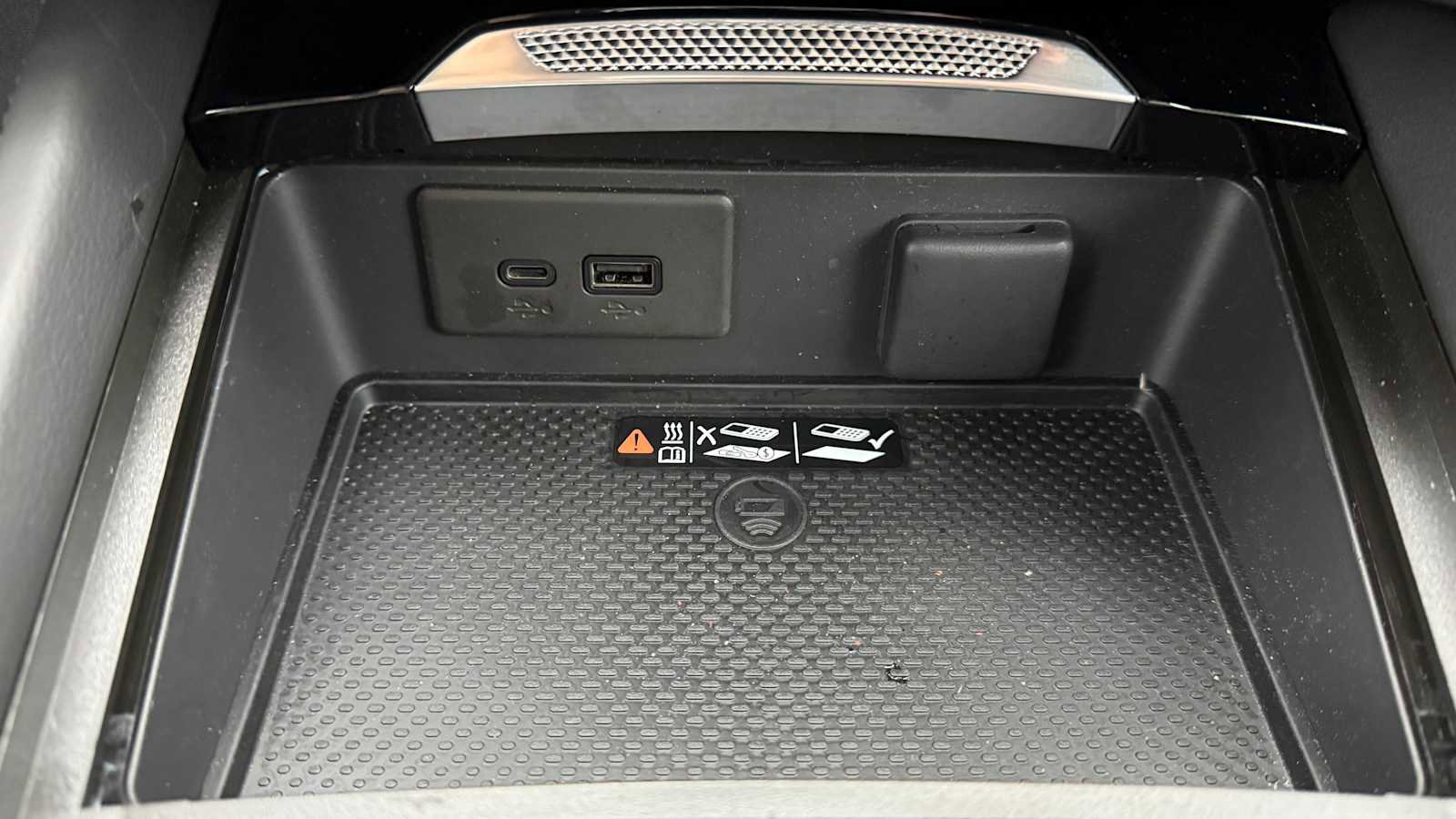 Used 2025 Buick Envision Avenir image 25