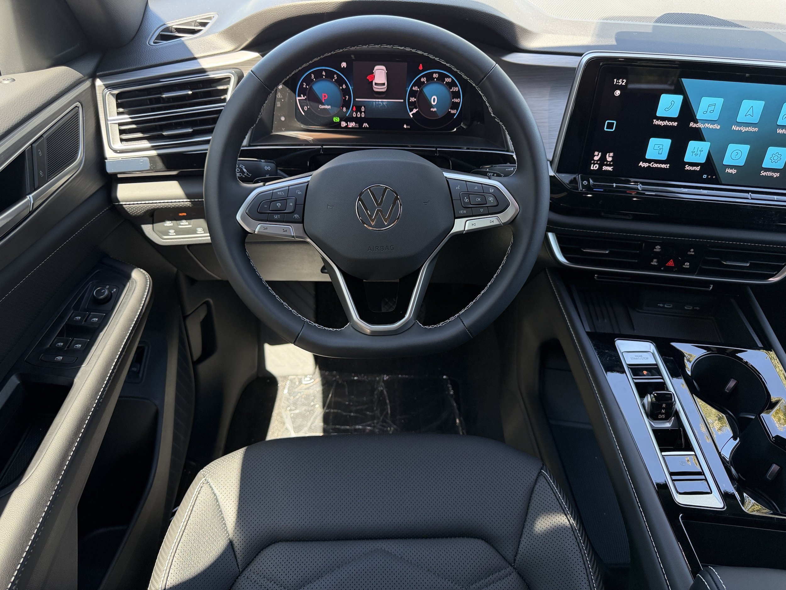New 2026 Volkswagen Atlas Cross Sport SE FWD image 15