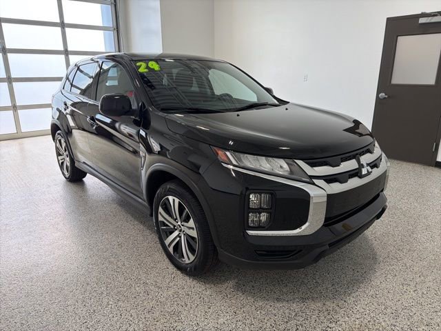 Used 2024 Mitsubishi Outlander Sport AWD image 2