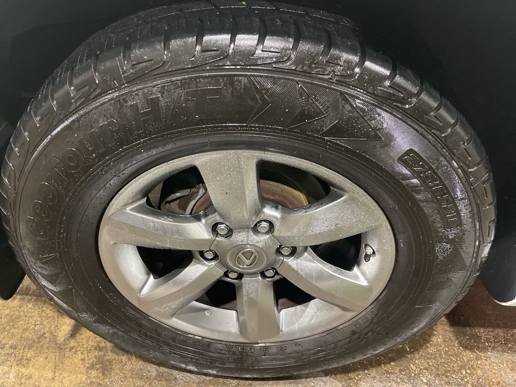 Used 2013 Lexus GX 460 Premium image 31