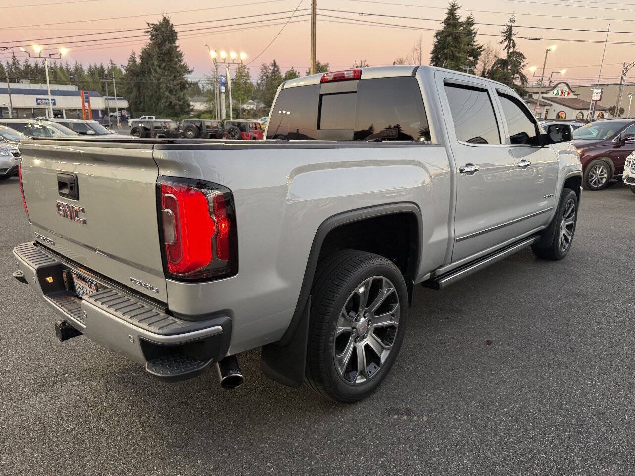 Used 2018 GMC Sierra 1500 Denali AWD/4WD image 10