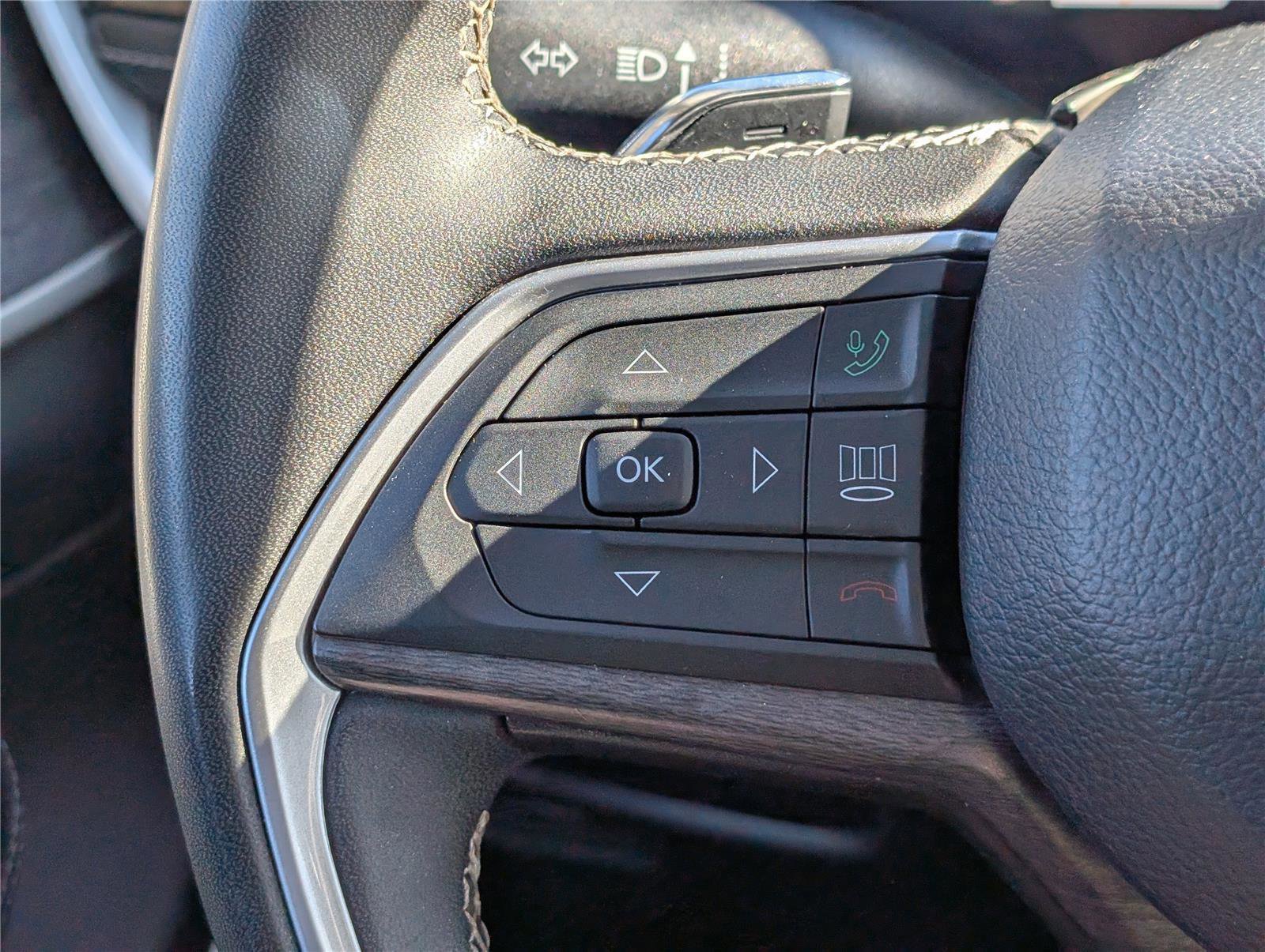 Used 2023 Jeep Grand Cherokee 4WD 4xe image 26