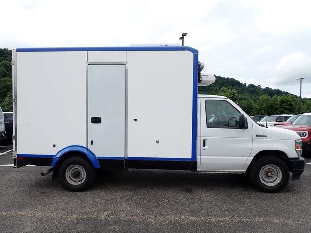Used 2023 Ford E-350 and Econoline 350 Super Duty w/ Power Windows & Locks Group RWD image 8