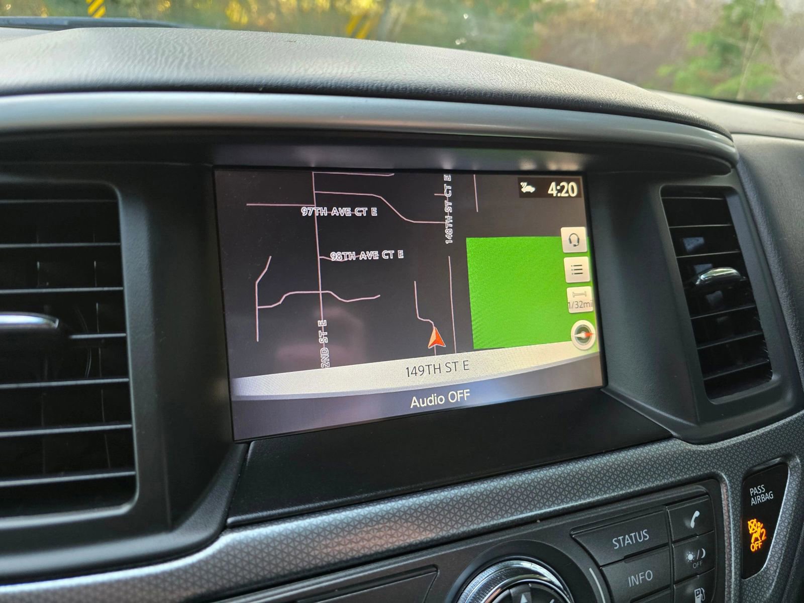 Used 2020 Nissan Pathfinder SL image 30