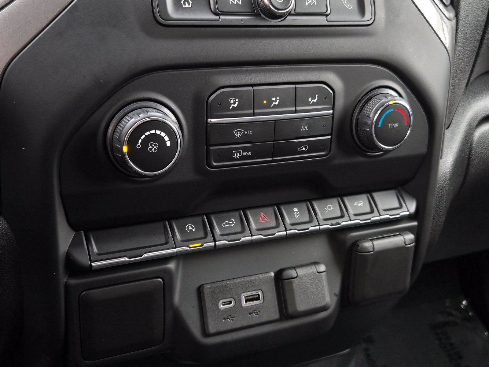 Used 2021 Chevrolet Silverado 1500 Custom w/ Rally Edition RWD image 18