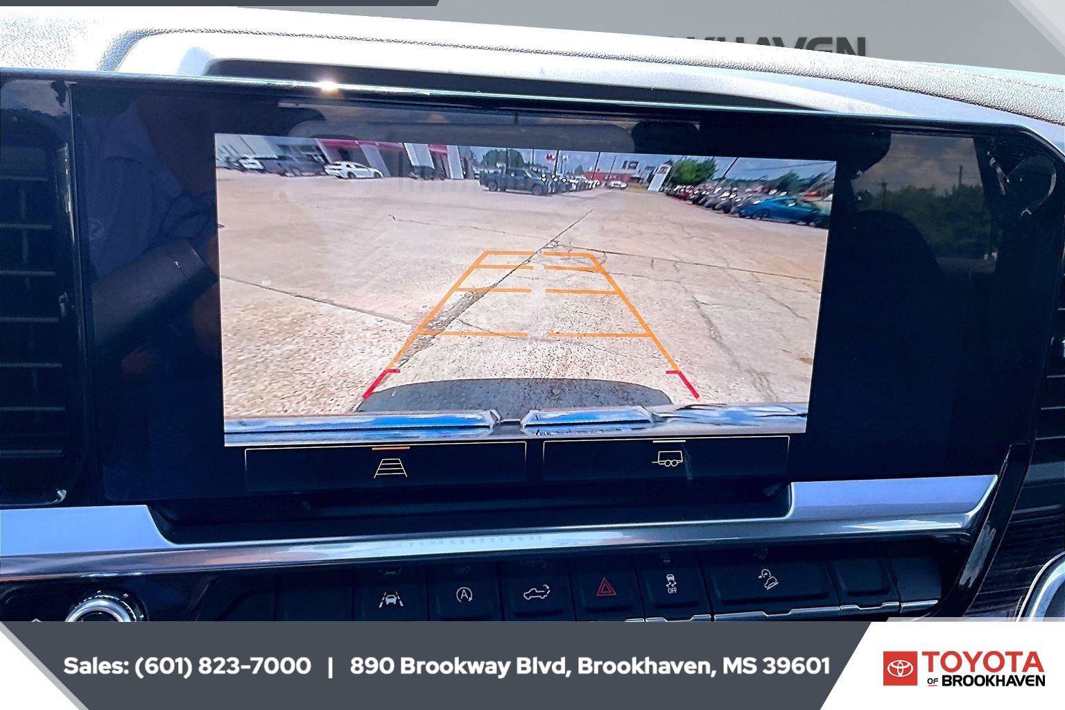 Used 2024 GMC Sierra 1500 SLE w/ X31 Off-Road Package AWD/4WD image 15