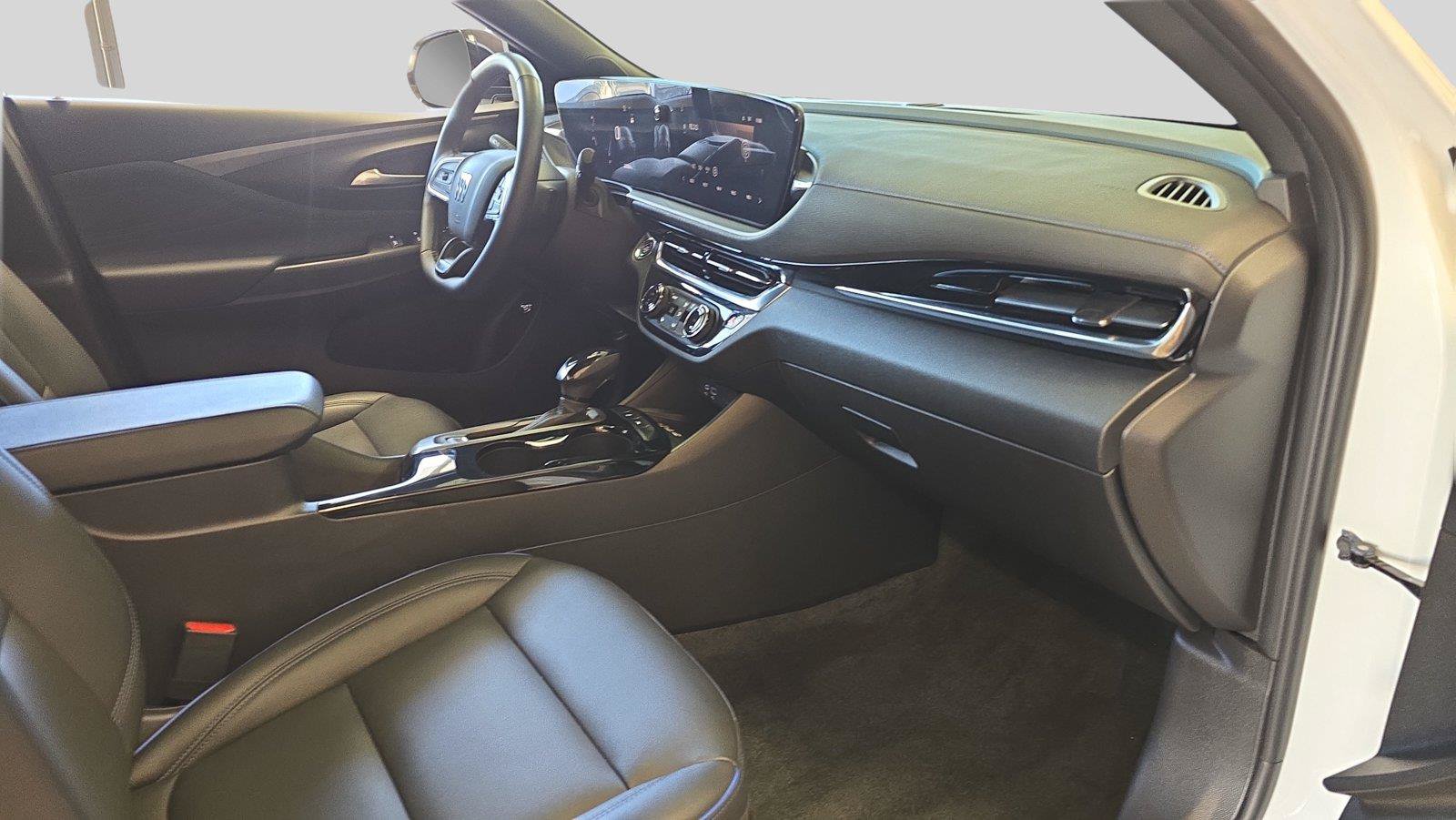 Used 2024 Buick Envista Sport Touring w/ Convenience I Package FWD image 16