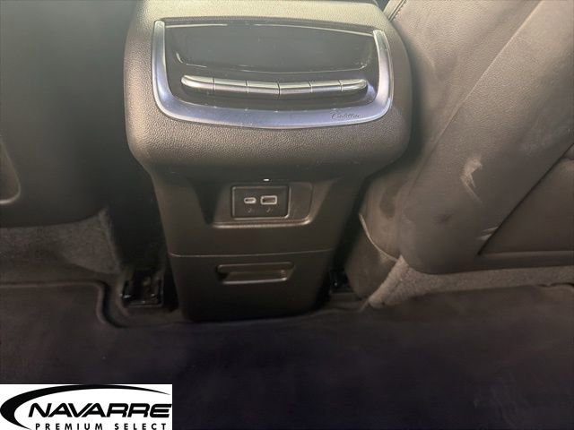 Used 2023 Cadillac XT6 Premium Luxury image 15