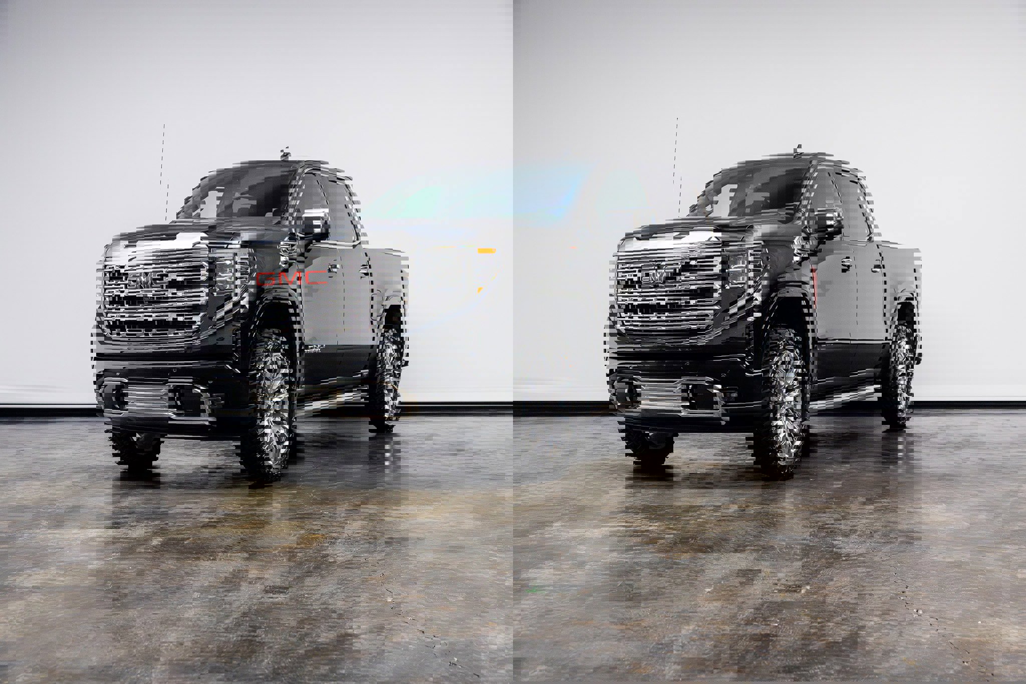 Used 2024 GMC Sierra 1500 Denali w/ Denali Reserve Package image 8