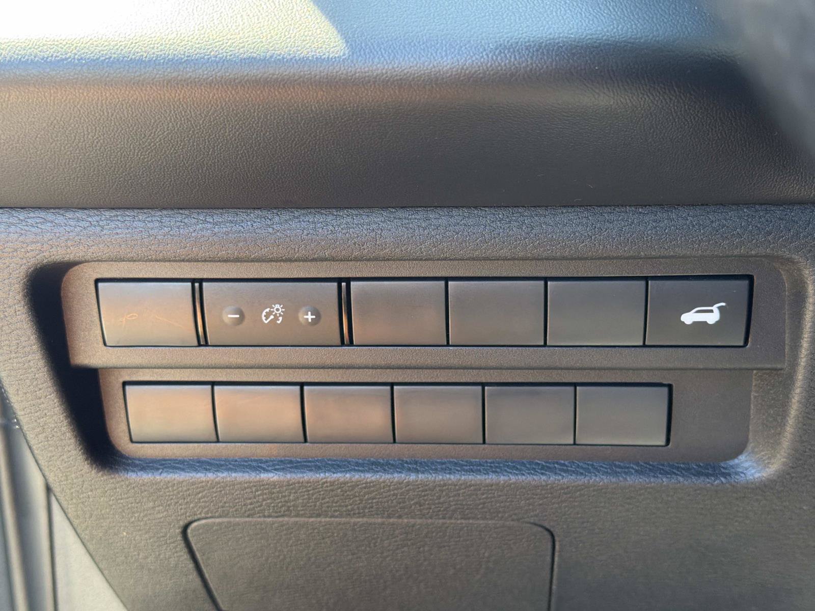 Used 2024 Mitsubishi Outlander FWD image 30