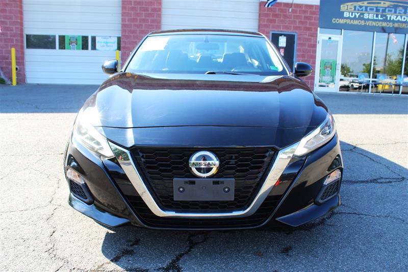Used 2019 Nissan Altima 2.5 SR FWD image 8
