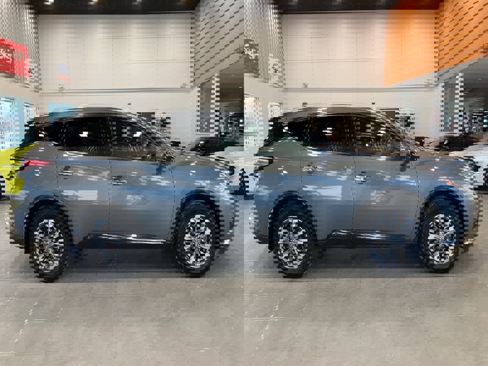 Used 2018 Nissan Murano Platinum image 4